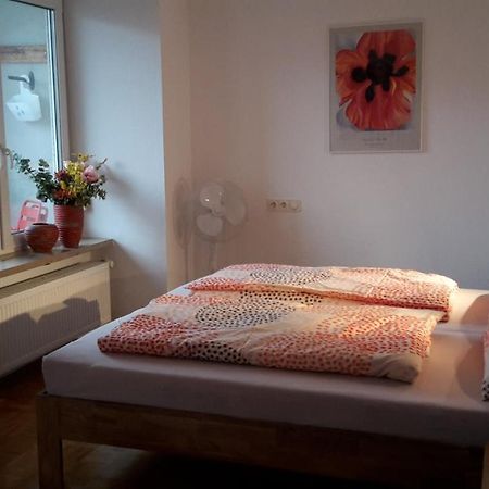 Ferienwohnung Hagelstein Бад Мергентхайм Екстериор снимка
