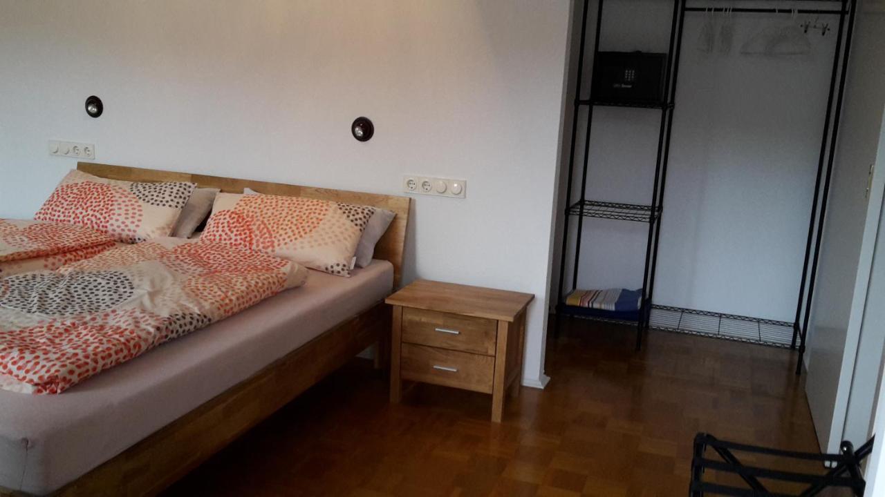 Ferienwohnung Hagelstein Бад Мергентхайм Екстериор снимка